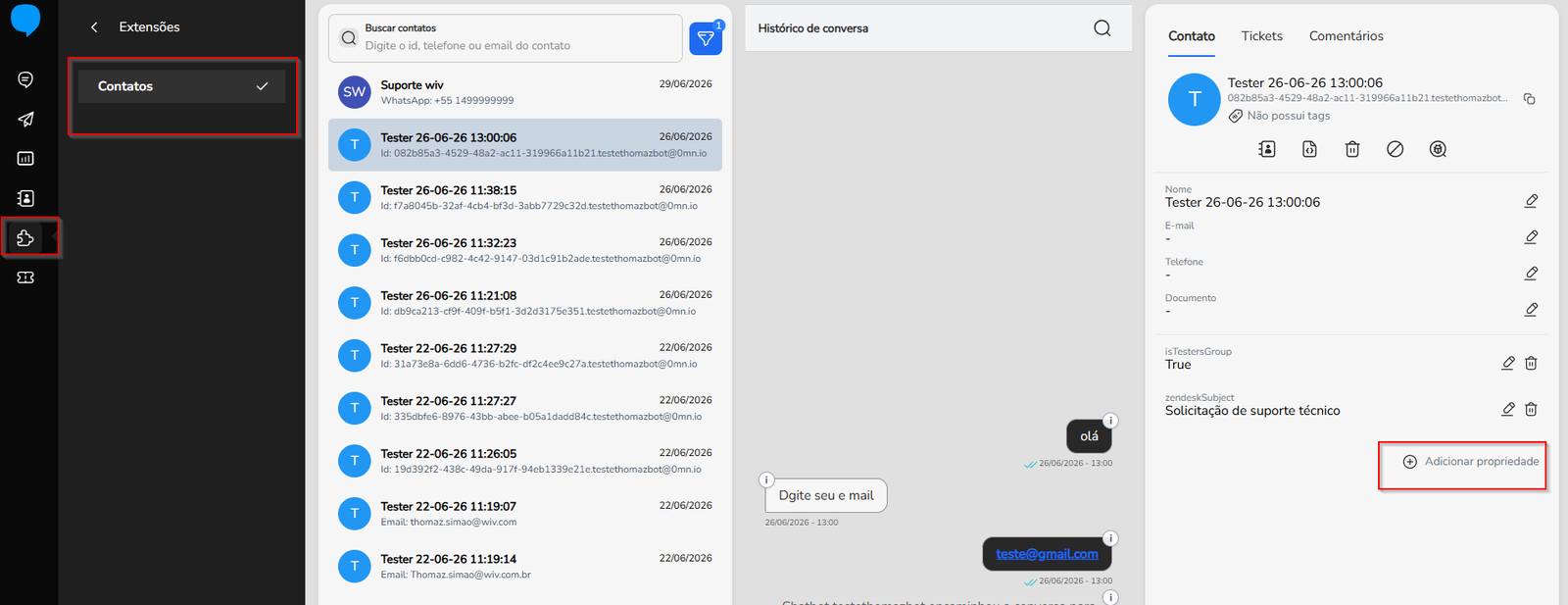 Painel do Gerenciador de contatos no Blip Desk com o botão Adicionar propriedade durante o atendimento