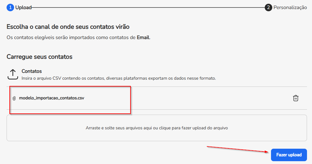 Etapa Upload com a escolha do canal WhatsApp ou Email e a área para enviar o arquivo CSV